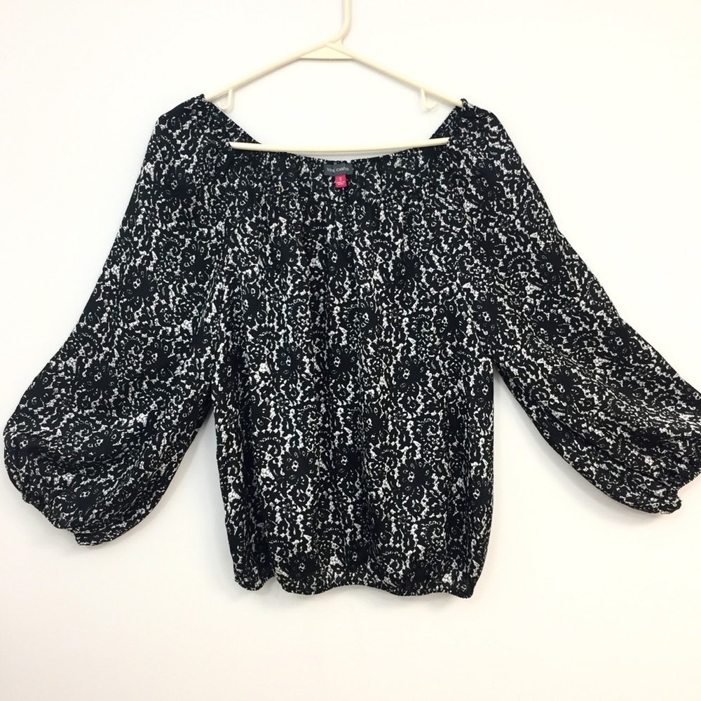 Vince Camuto off shoulder puff sleeves top